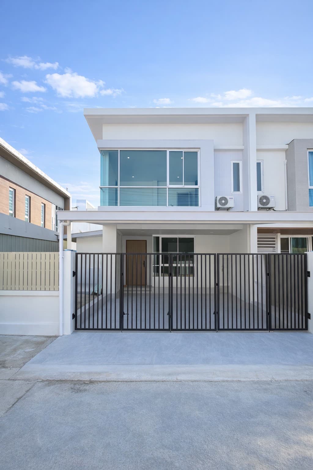 เจ้าฟ้าการ์เด้นโฮม 3 - บ้านแฝด (รีโนเวทใหม่)